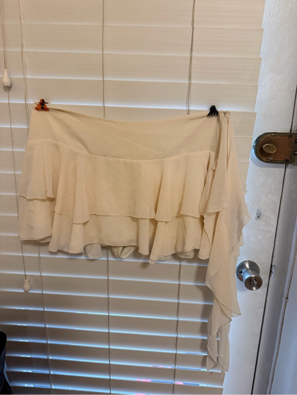 Zara Cream Tiered Chiffon Mini Skirt